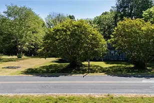 1305 Bridgepoint Rd, Greensboro, NC 27405 - Photo 1
