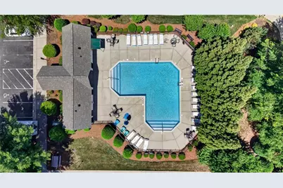 208 Blue Robin Way, Greensboro, NC 27409 - Photo 2