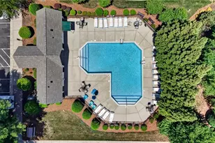 208 Blue Robin Way, Greensboro, NC 27409 - Photo 2