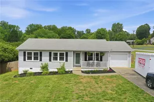 200 Creeksedge Ct, Winston-Salem, NC 27105 - Photo 1