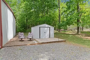 201 Kingwood Rd, Reidsville, NC 27320 - Photo 8