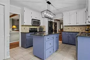 5008 Shadygrove Ln, Greensboro, NC 27407 - Photo 6