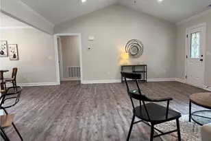 212 Holland Ln, Thomasville, NC 27360 - Photo 8