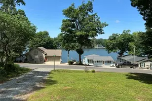 113 Red Budd Dr, New London, NC 28127 - Photo 2