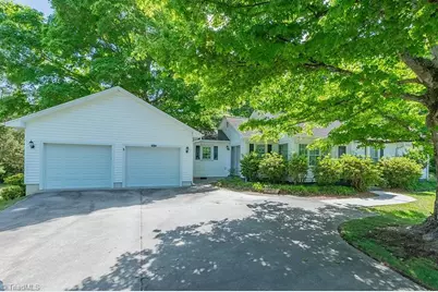 1080 Nc Highway 47, Lexington, NC 27292 - Photo 2