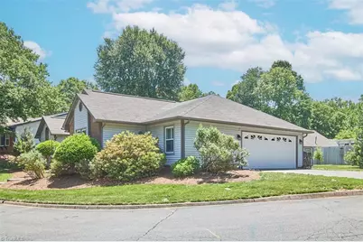 714 Woodbury Knolls Drive, Winston-Salem, NC 27104 - Photo 2