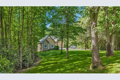 5222 N Nc Highway 16, Millers Creek, NC 28651 - Photo 4