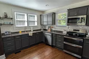 7513 Greenlawn Dr, Summerfield, NC 27358 - Photo 2