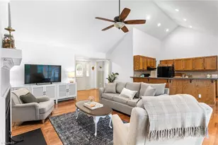 7187 Johns Point Ct, Liberty, NC 27298 - Photo 8