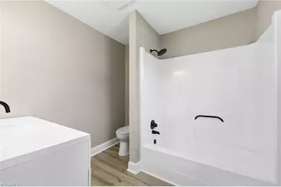 3402 Edgefield Road, Greensboro, NC 27409 - Photo 12