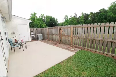 2810 Waterstone Loop, High Point, NC 27265 - Photo 26