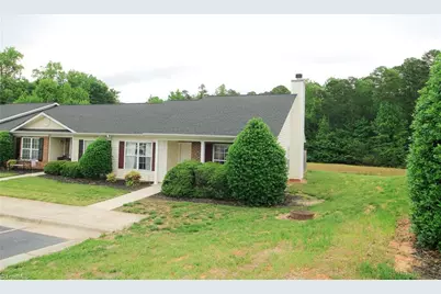 2810 Waterstone Loop, High Point, NC 27265 - Photo 2