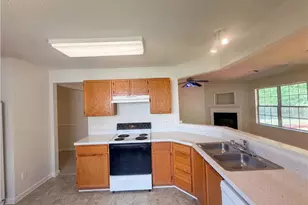 4234 Nestleway Ct, Greensboro, NC 27406 - Photo 8