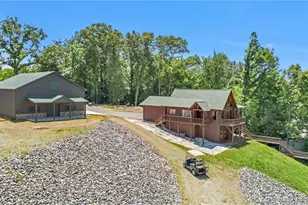 318 Heron Point Dr, Wilkesboro, NC 28697 - Photo 2