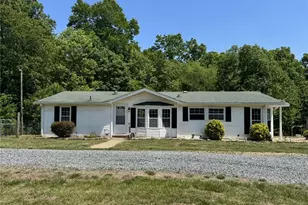 3028 Quaker Church Rd, Pinnacle, NC 27043 - Photo 2
