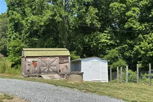 3028 Quaker Church Rd, Pinnacle, NC 27043 - Photo 32