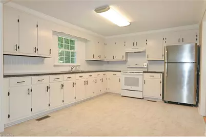1279 N Hoots Road, Ronda, NC 28679 - Photo 4
