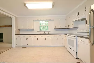 1279 N Hoots Road, Ronda, NC 28679 - Photo 8