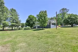 1279 N Hoots Rd, Ronda, NC 28679 - Photo 38