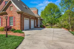 1032 Salem Village Ln, Clemmons, NC 27012 - Photo 4