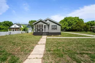 628 Elm St, Graham, NC 27253 - Photo 1