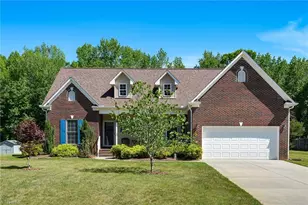 251 River Run Dr, Reidsville, NC 27320 - Photo 2