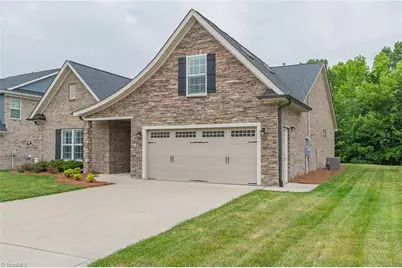 403 Freemont Drive, Thomasville, NC 27370 - Photo 4