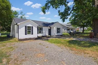410 S Fayetteville Street, Liberty, NC 27298 - Photo 2