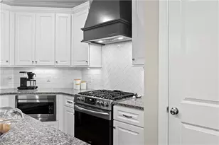 7501 Monty Dr, Kernersville, NC 27284 - Photo 8