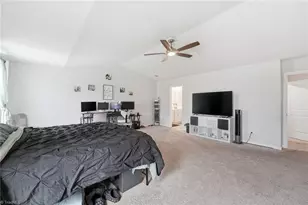 4014 Bobtail Ct, Greensboro, NC 27405 - Photo 14