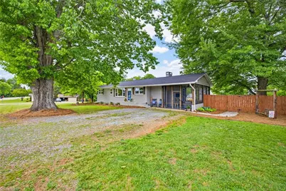 432 Nc Highway 150, Greensboro, NC 27455 - Photo 2