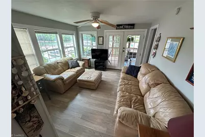 117 Badin Lake Circle, New London, NC 28127 - Photo 4