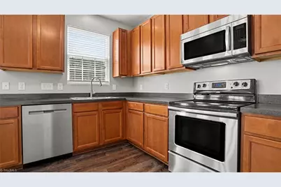518 Macgregor Drive, Burlington, NC 27217 - Photo 12
