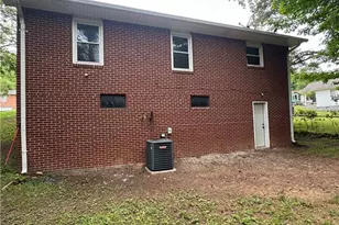 1445 Harrison Ave, Winston-Salem, NC 27105 - Photo 8