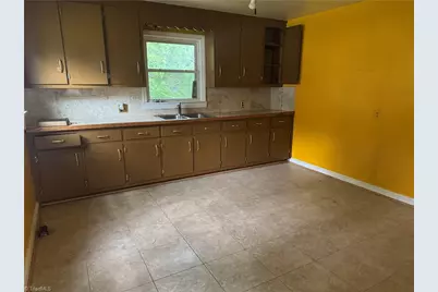 1445 Harrison Avenue, Winston-Salem, NC 27105 - Photo 4