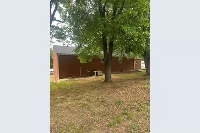 219 Jackson Avenue, Lexington, NC 27295 - Photo 6