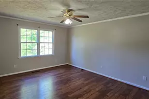 1053 Kentland Dr, King, NC 27021 - Photo 8