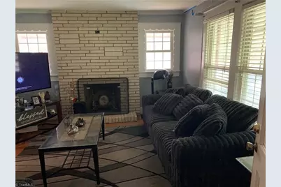 2111 S Benbow Road, Greensboro, NC 27406 - Photo 2