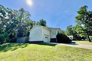 2391 Bellemeade St, High Point, NC 27263 - Photo 8
