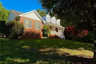 411 Williams Meadow Ln, Winston-Salem, NC 27127 - Photo 2