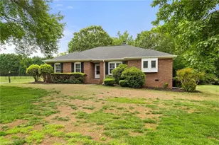 211 Hidden Creek Dr, Advance, NC 27006 - Photo 6