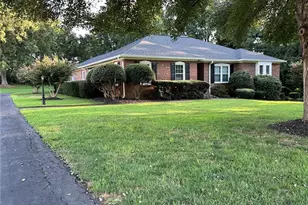 211 Hidden Creek Dr, Advance, NC 27006 - Photo 4