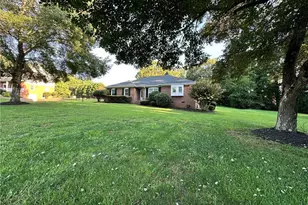 211 Hidden Creek Dr, Advance, NC 27006 - Photo 2