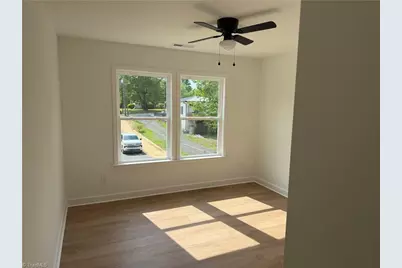 113 Hillside Drive, Thomasville, NC 27360 - Photo 8