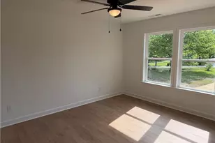 113 Hillside Dr, Thomasville, NC 27360 - Photo 12