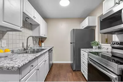 5611 Hornaday Road #C, Greensboro, NC 27409 - Photo 10