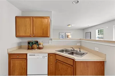 2703 Stafford Street, Greensboro, NC 27407 - Photo 10