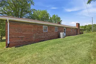 954 Parsonsville Rd, Purlear, NC 28665 - Photo 10