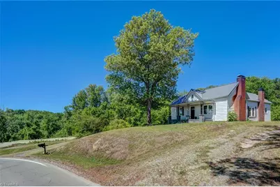 2102 Carolina Mill Road, Burlington, NC 27217 - Photo 2