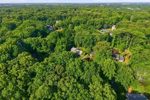 606 Leawood Dr, Greensboro, NC 27410 - Photo 38